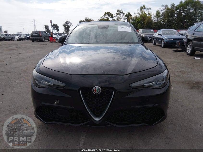 2017 ALFA ROMEO GIULIA TI RWD — фото 6
