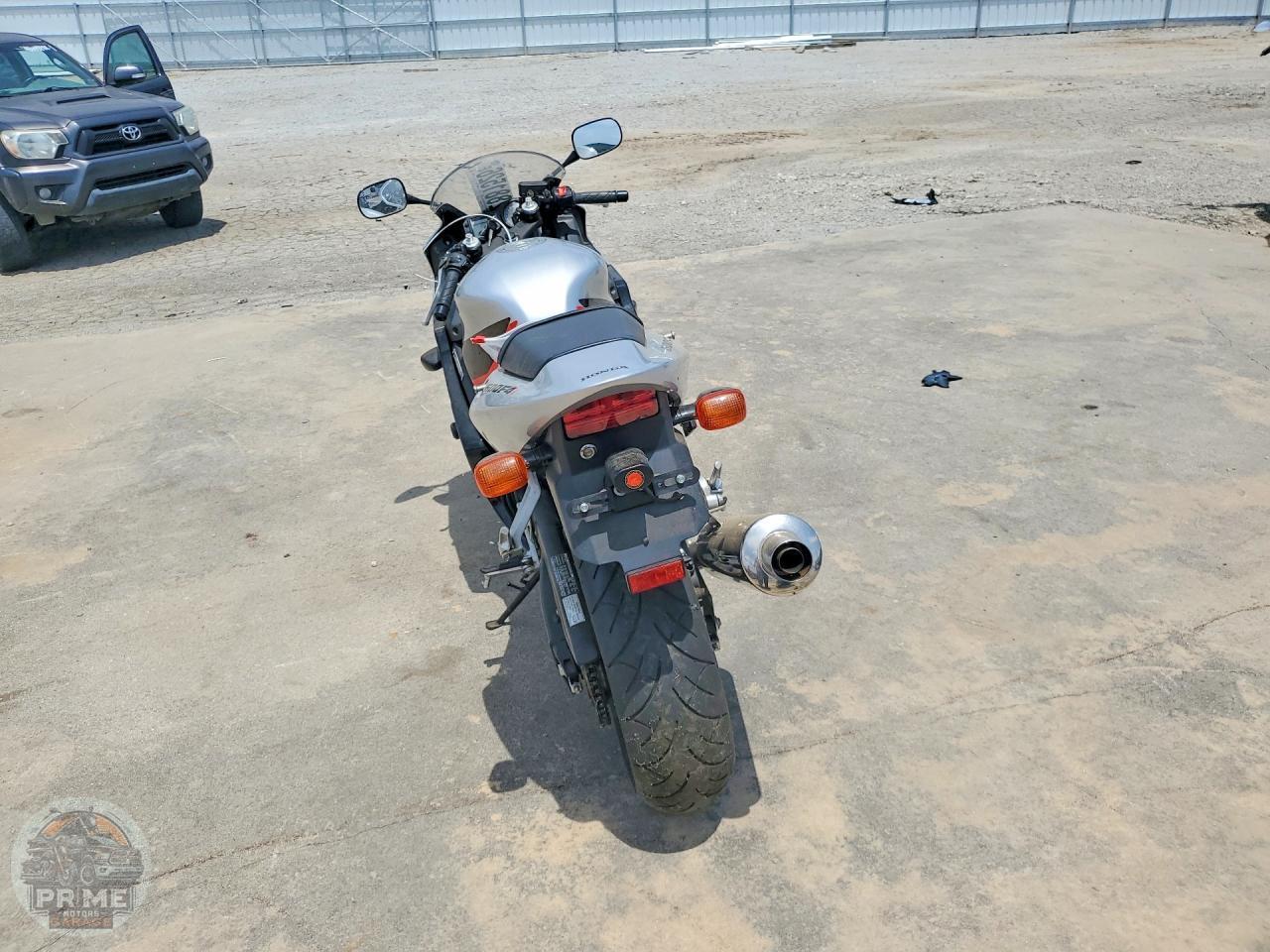 2001 HONDA CBR600 — фото 4