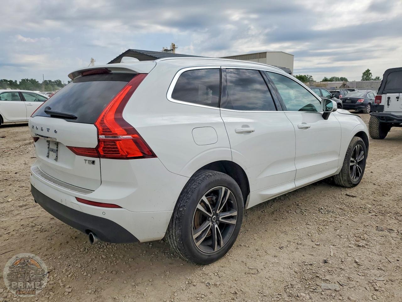 2020 VOLVO XC60 — фото 3