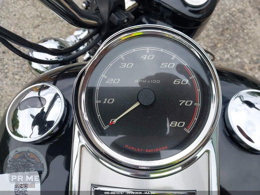 2017 HARLEY-DAVIDSON FLHP (POLICE ROAD KING) POLICE ROAD KING — фото 7