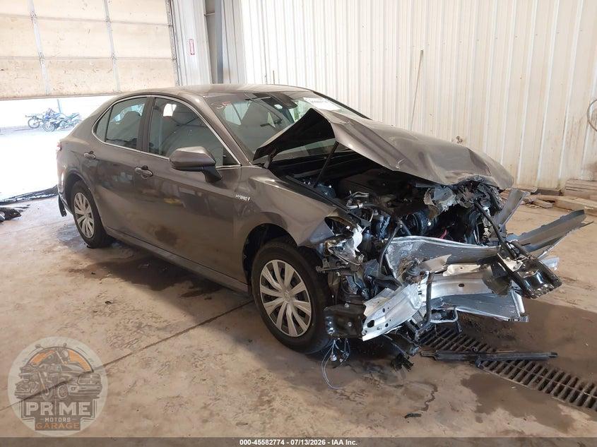 2018 TOYOTA CAMRY HYBRID LE — фото 1
