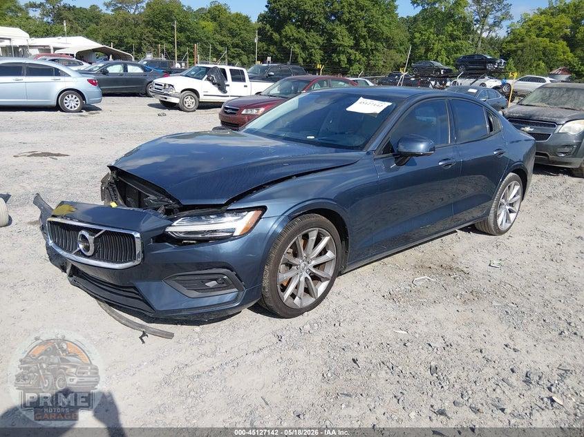 2021 VOLVO S60 T5 MOMENTUM — фото 2