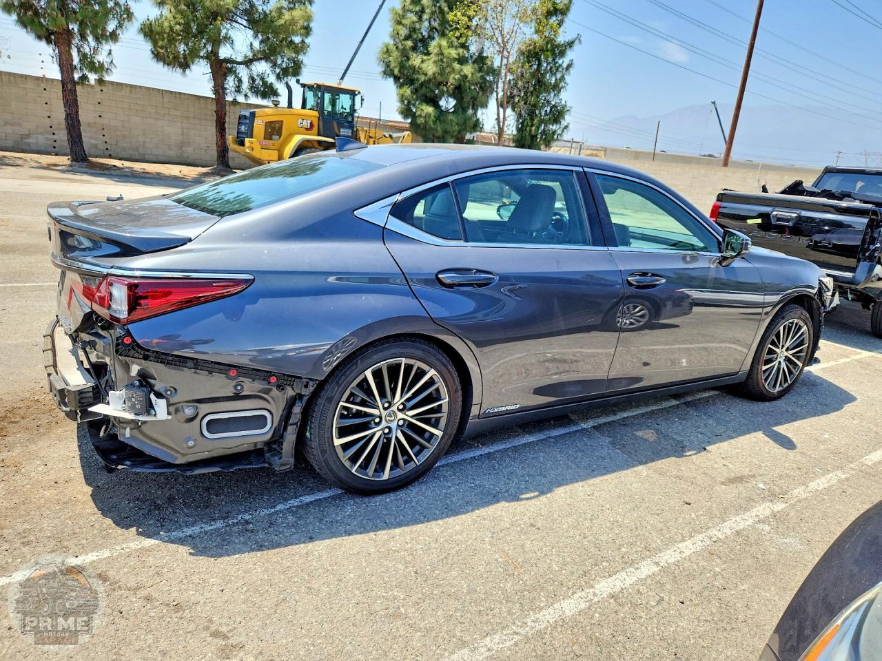 2022 LEXUS ES — фото 3