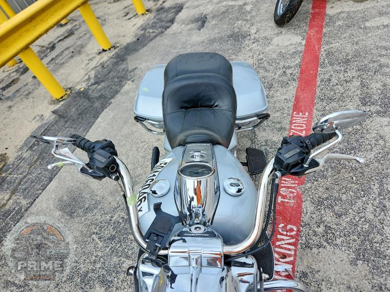 2019 HARLEY-DAVIDSON FLHR (ROAD KING) — фото 5