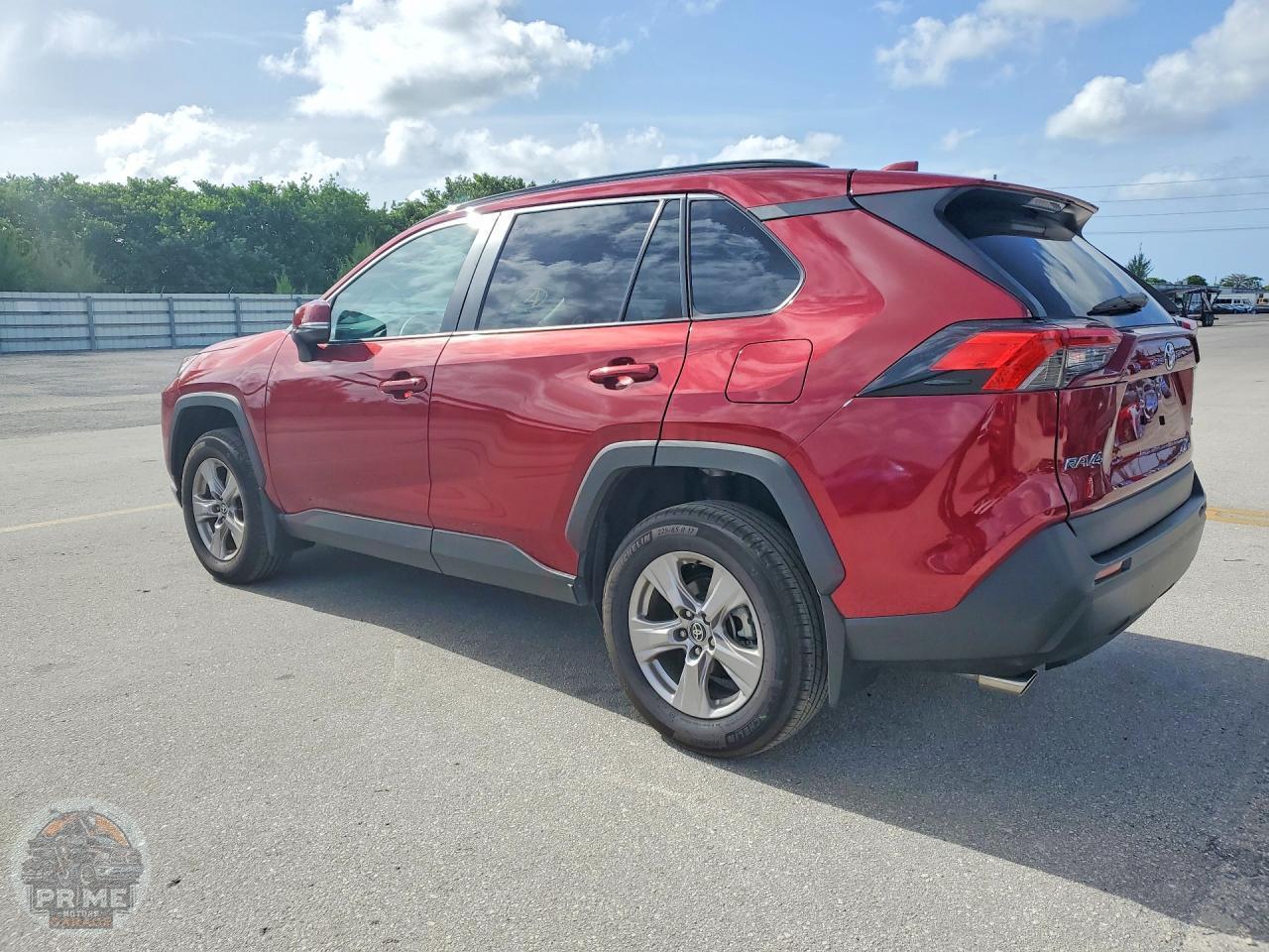 2025 TOYOTA RAV4 — фото 2