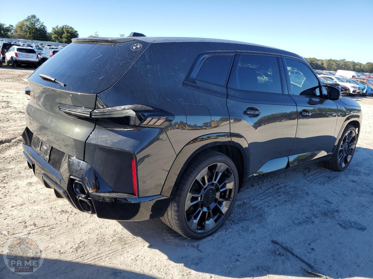 2023 BMW XM — фото 5