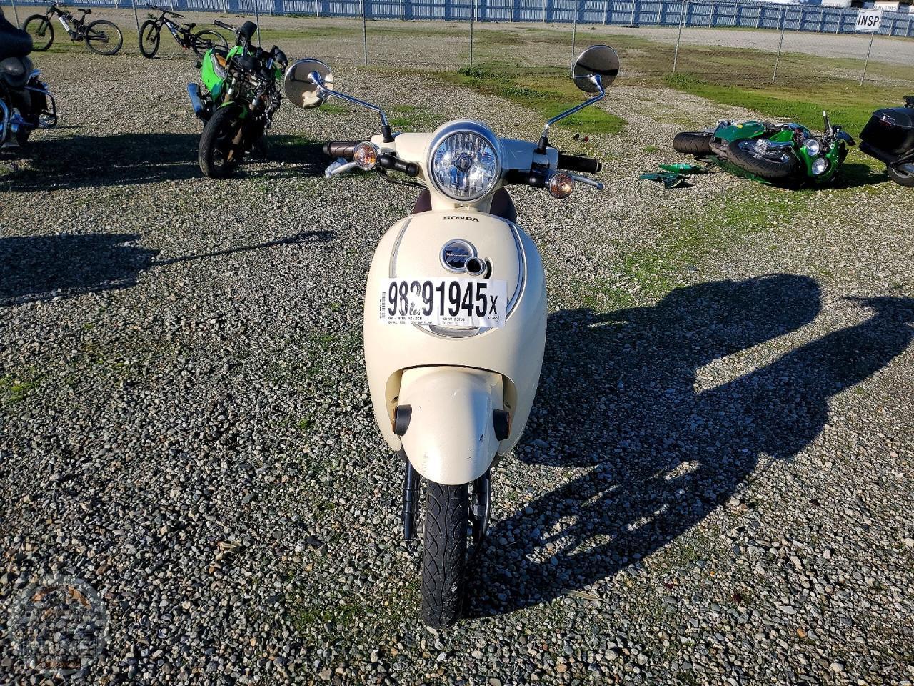 2019 HONDA NCW50 — фото 2