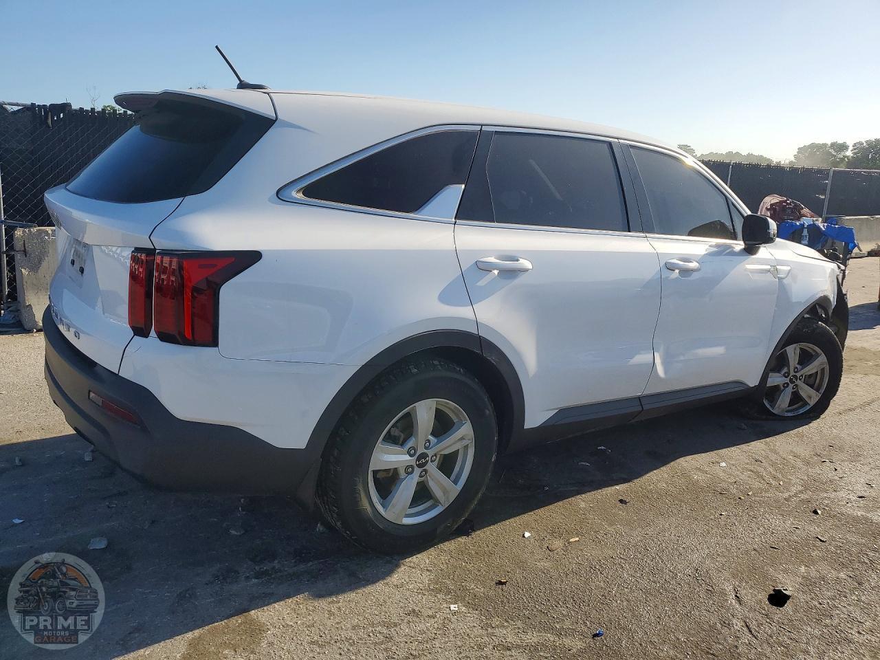2022 KIA SORENTO — фото 3