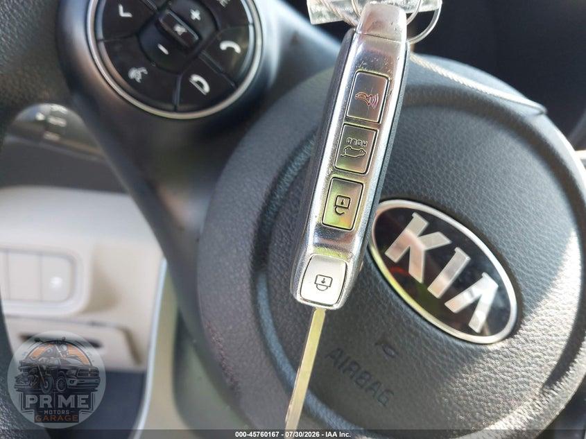 2020 KIA SOUL LX — фото 11
