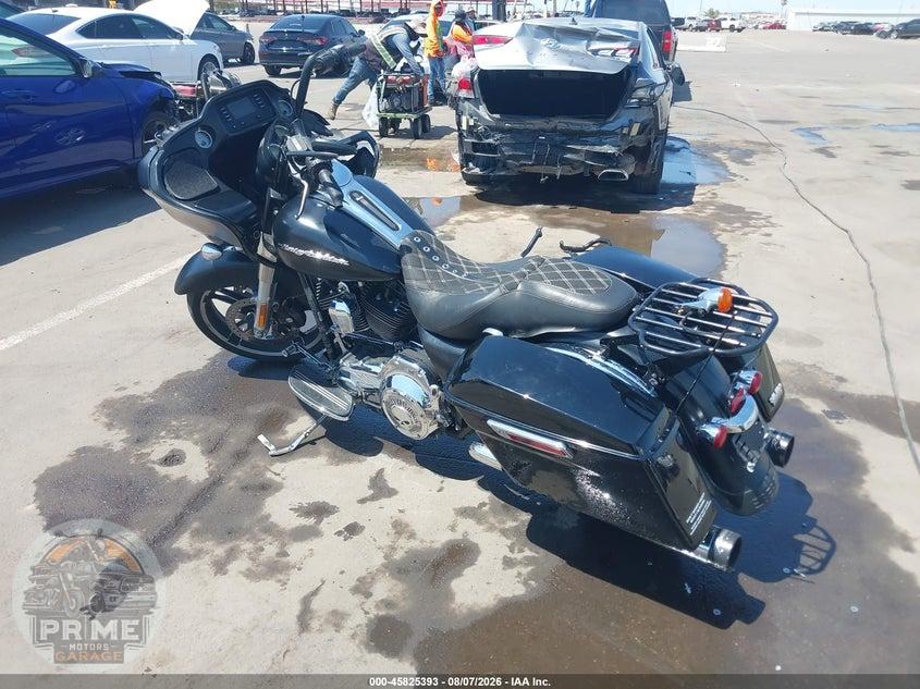 2016 HARLEY-DAVIDSON FLTRX (ROAD GLIDE, ROAD GLIDE CUSTOM) ROAD GLIDE — фото 3