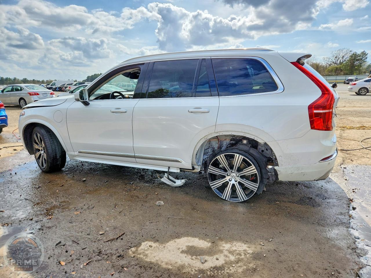 2021 VOLVO XC90 — фото 2