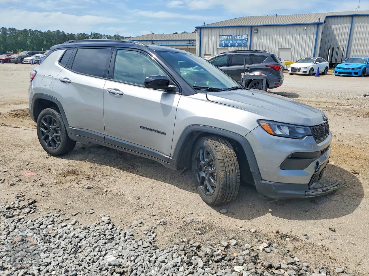 2023 JEEP COMPASS — фото 4