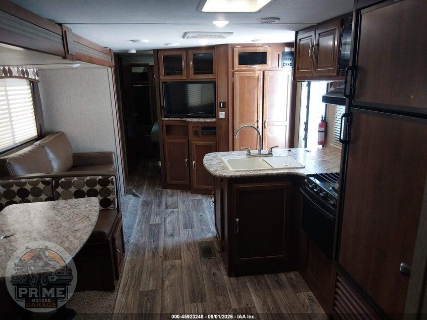 2017 KEYSTONE RV PASSPORT GRAND TOURING 3350BH TRAVEL TRAILER — фото 13