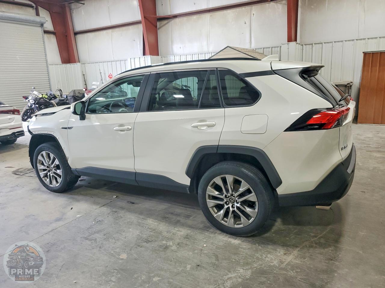 2022 TOYOTA RAV4 — фото 2