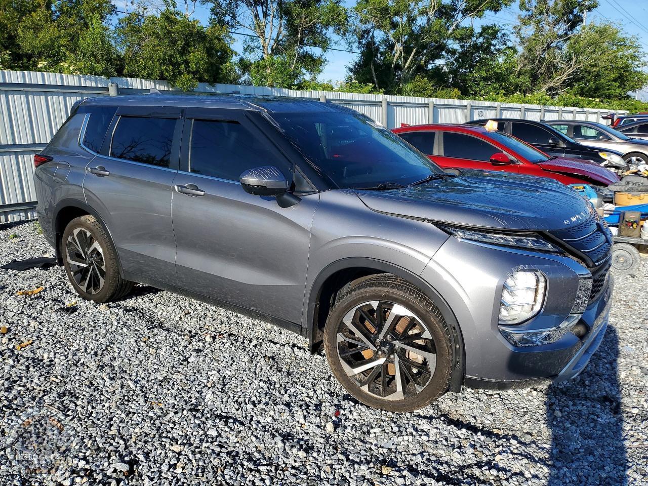 2022 MITSUBISHI OUTLANDER — фото 4
