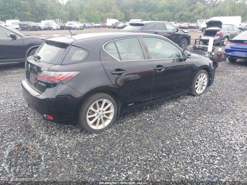 2013 LEXUS CT 200H — фото 4