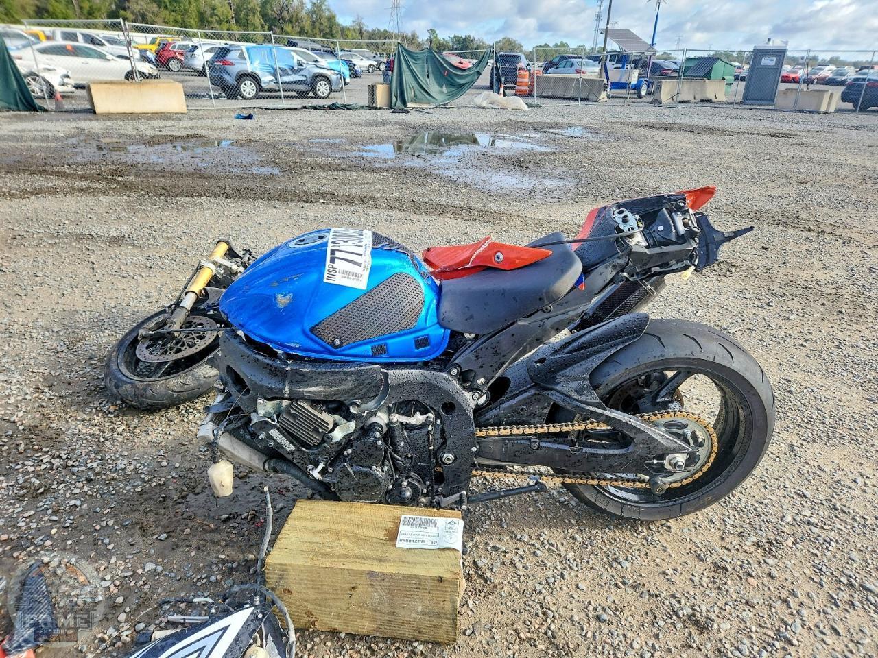 2014 SUZUKI GSX R750 — фото 3