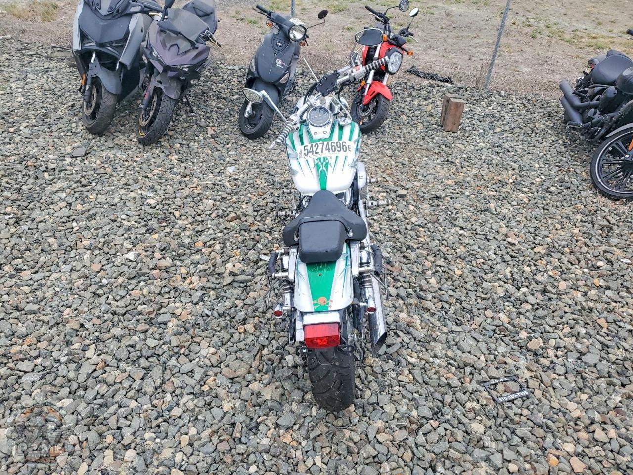2001 HONDA VT750 — фото 6