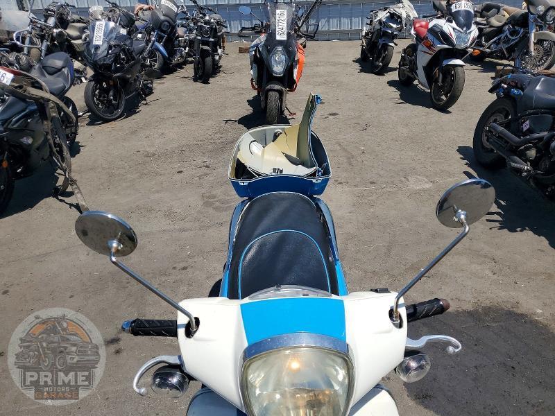 2013 KYMCO USA INC LIKE — фото 5