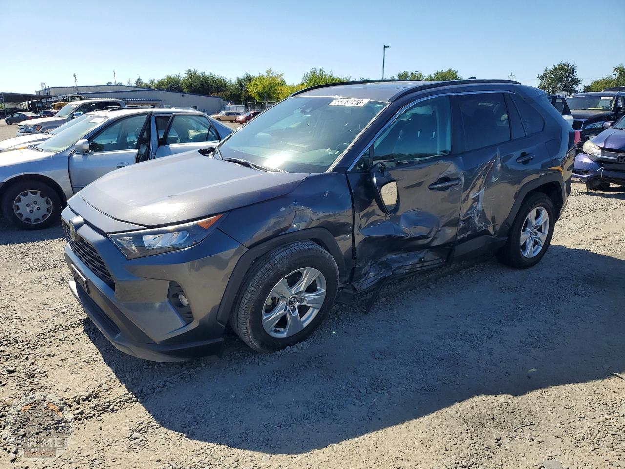 2020 TOYOTA RAV4 — фото 1