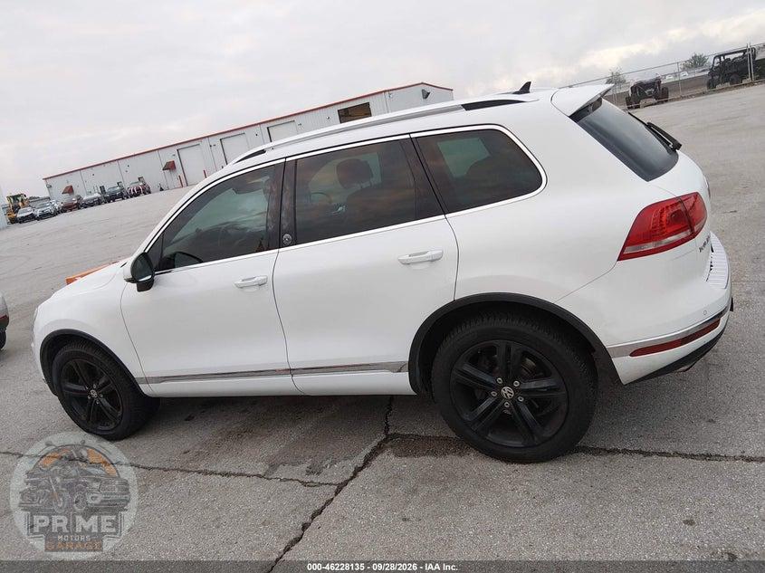 2017 VOLKSWAGEN TOUAREG V6 WOLFSBURG EDITION — фото 14
