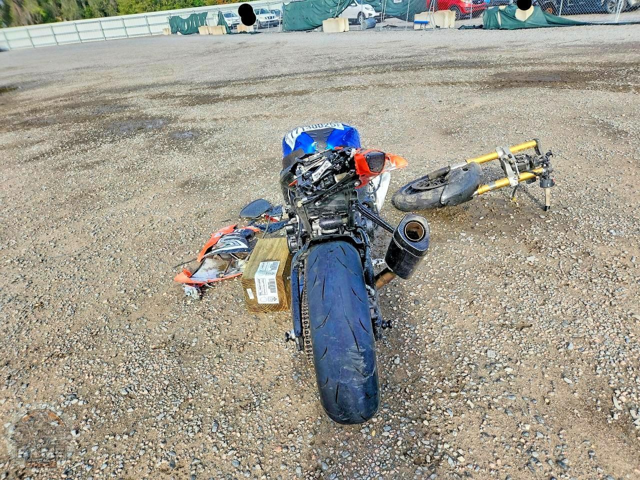 2014 SUZUKI GSX R750 — фото 4