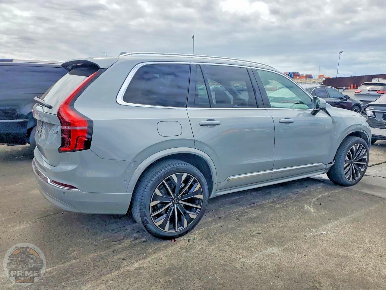 2025 VOLVO XC90 — фото 3