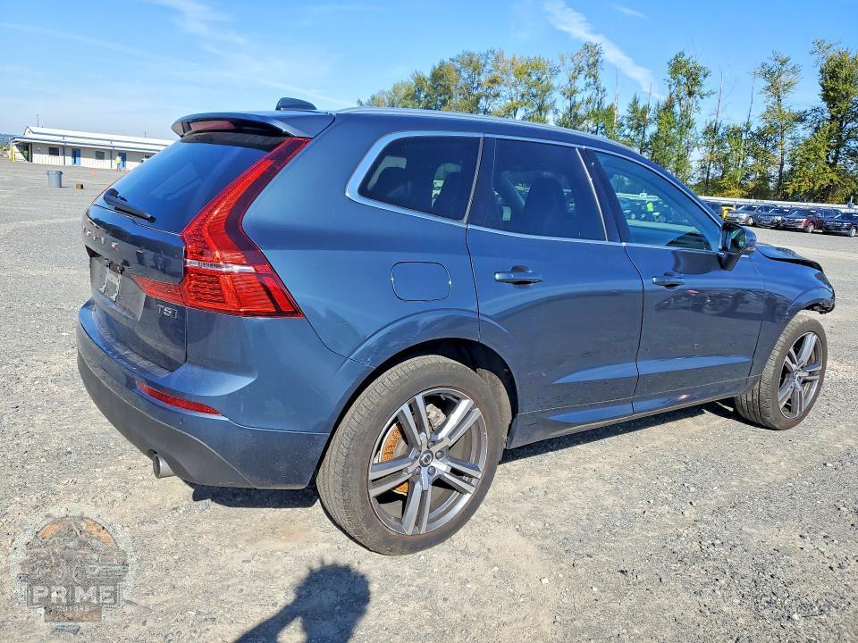 2021 VOLVO XC60 — фото 3