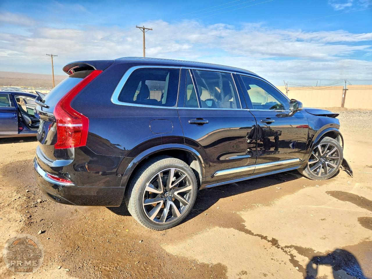 2025 VOLVO XC90 — фото 9