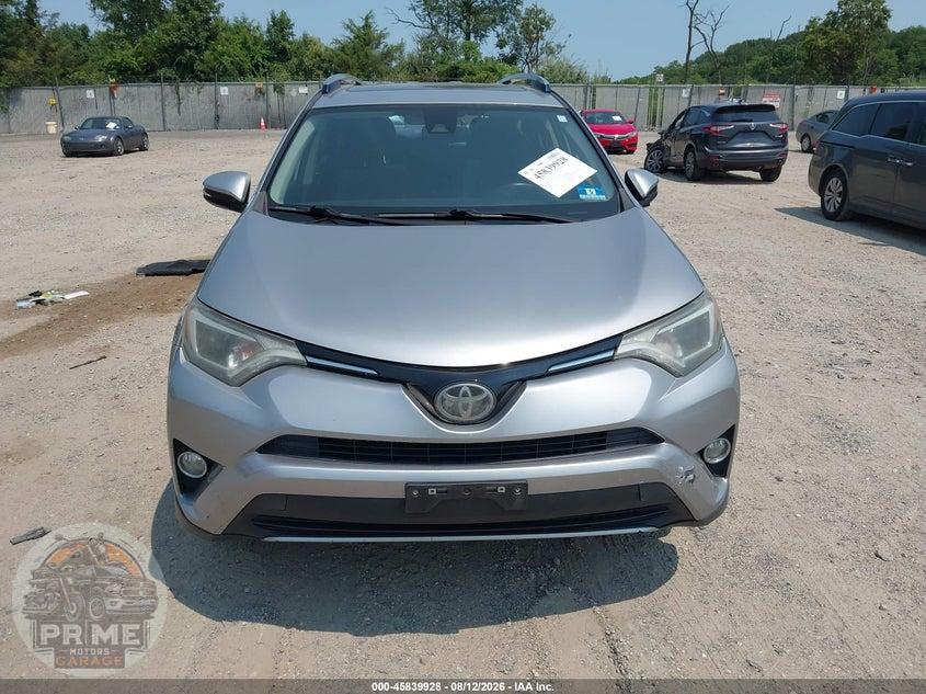 2018 TOYOTA RAV4 XLE — фото 12