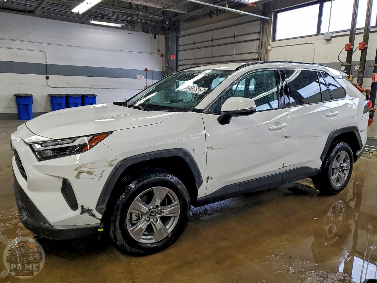 2025 TOYOTA RAV4 — фото 1