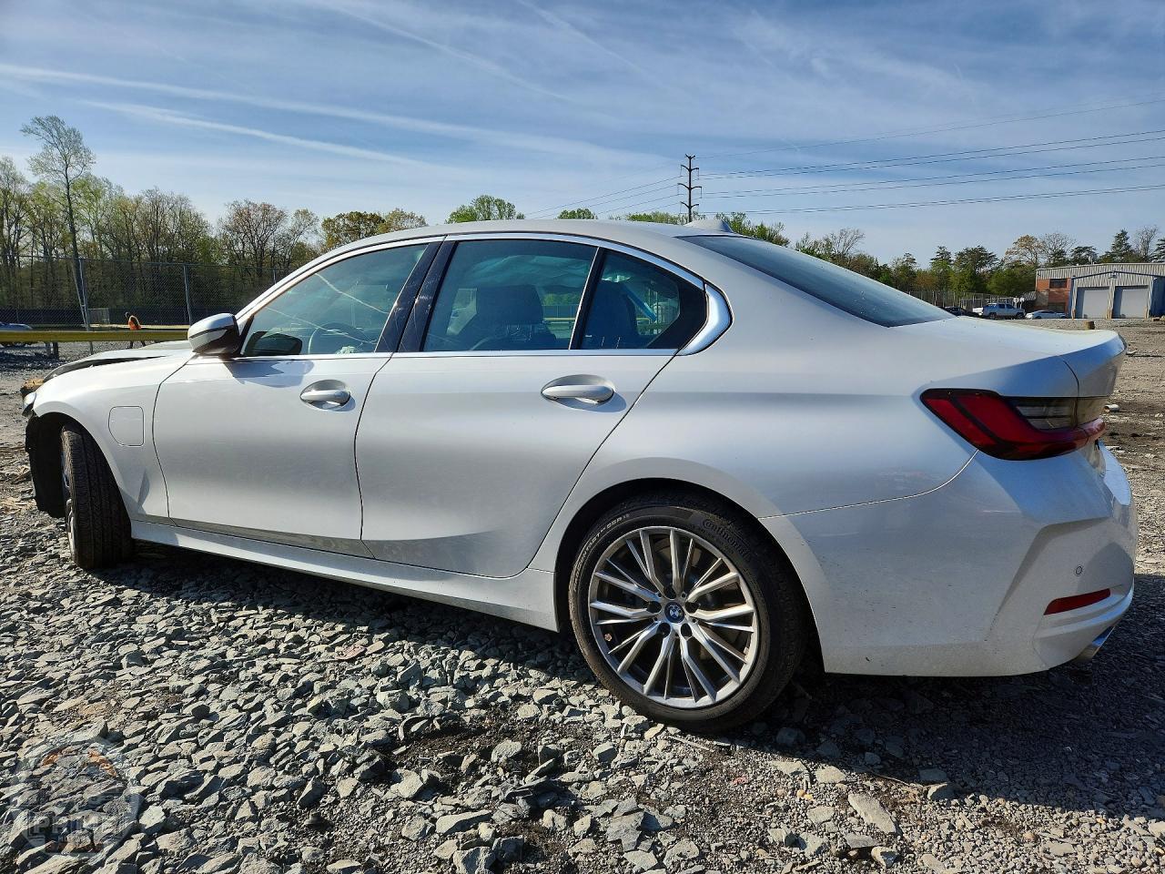 2024 BMW 3 SERIES — фото 2