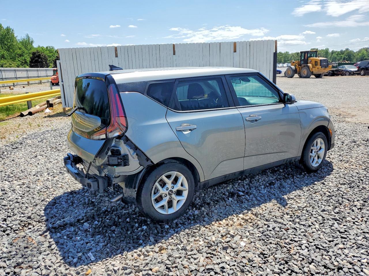 2025 KIA SOUL — фото 3