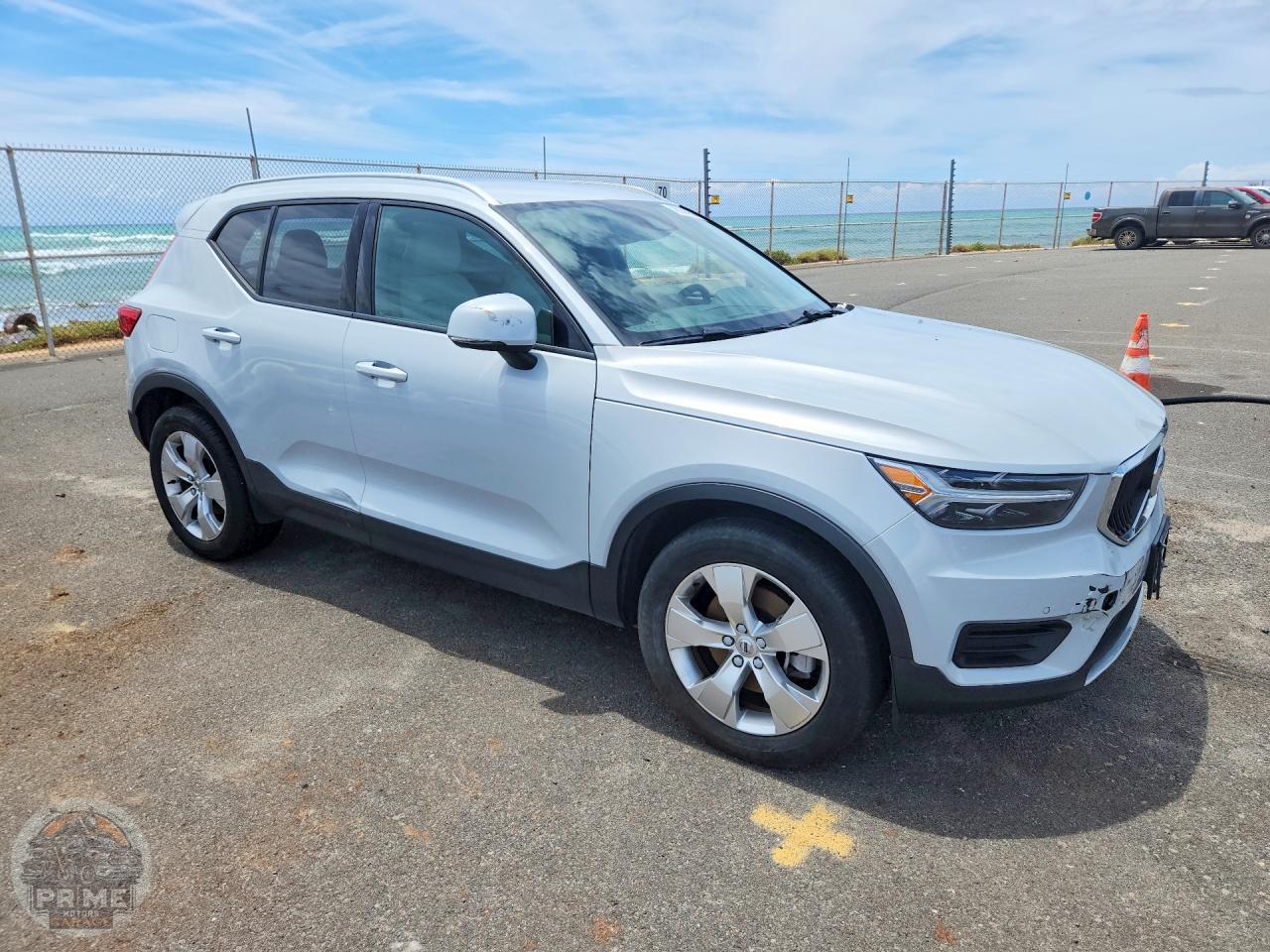 2020 VOLVO XC40 — фото 4