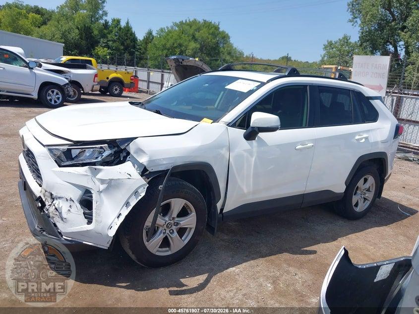 2019 TOYOTA RAV4 XLE — фото 14