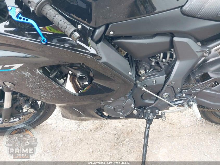 2024 YAMAHA YZFR7 — фото 9