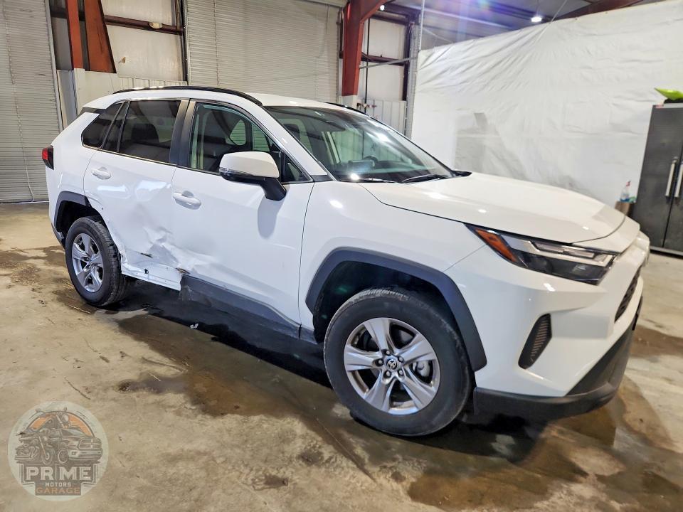 2025 TOYOTA RAV4 — фото 4