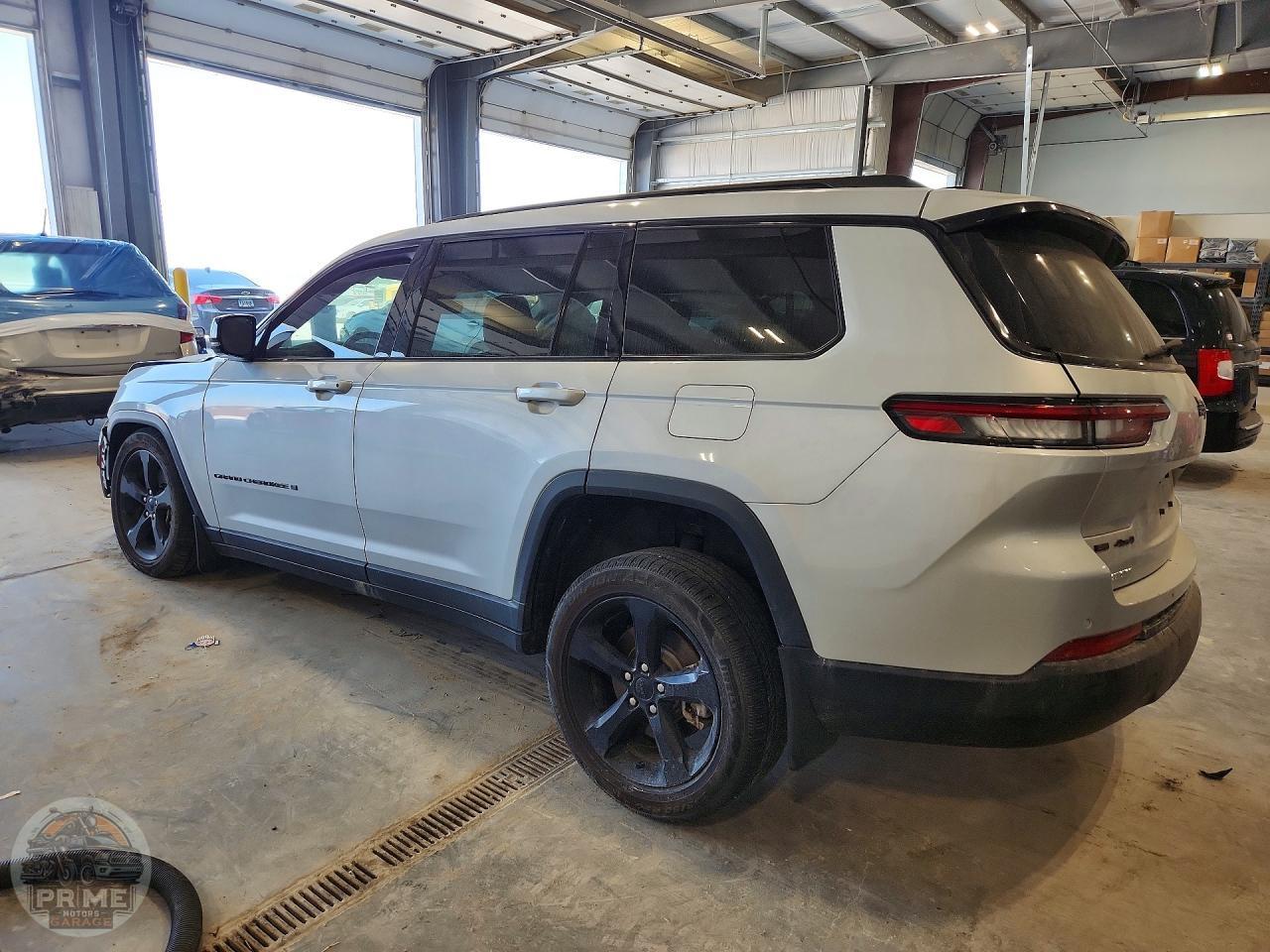 2022 JEEP GRAND CHEROKEE — фото 2