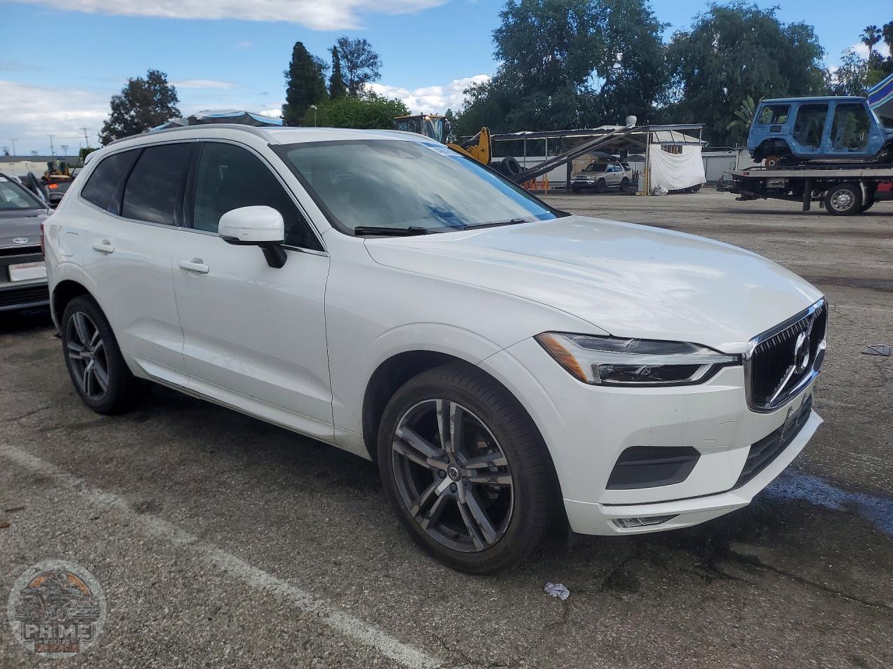 2021 VOLVO XC60 — фото 4