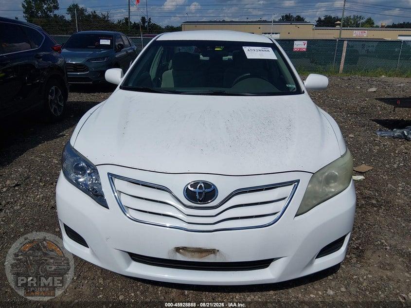 2010 TOYOTA CAMRY LE — фото 12
