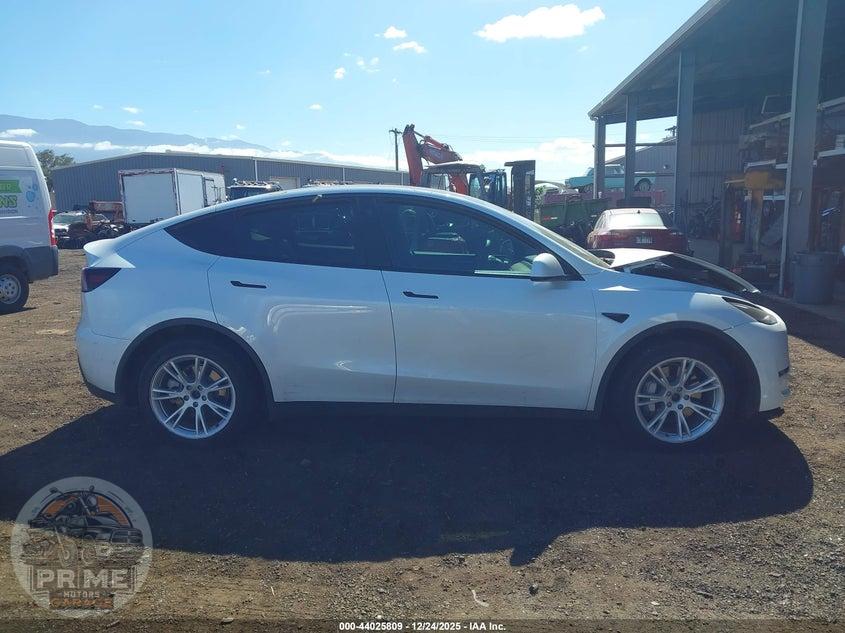 2022 TESLA MODEL Y LONG RANGE DUAL MOTOR ALL-WHEEL DRIVE — фото 13