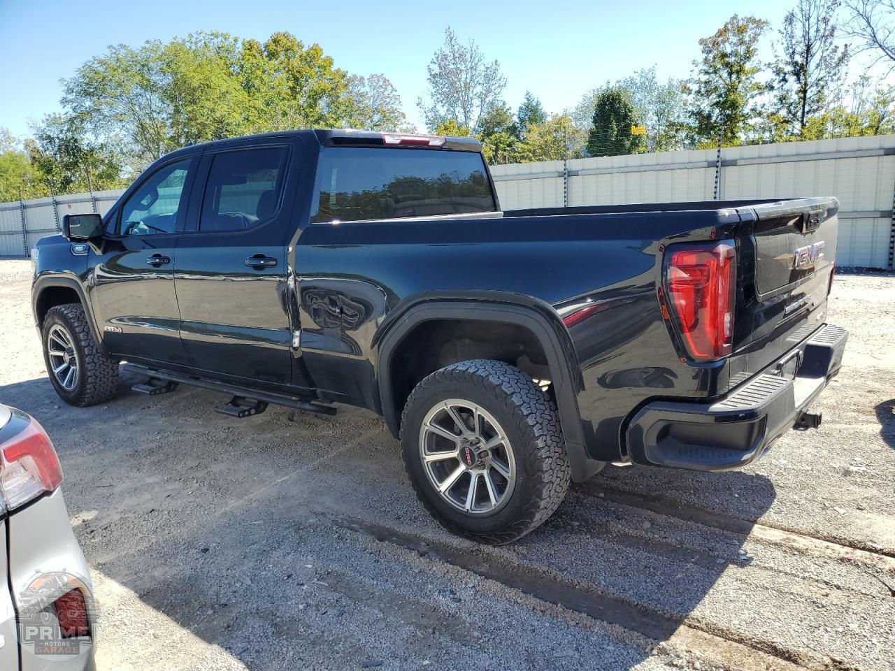 2021 GMC SIERRA — фото 2