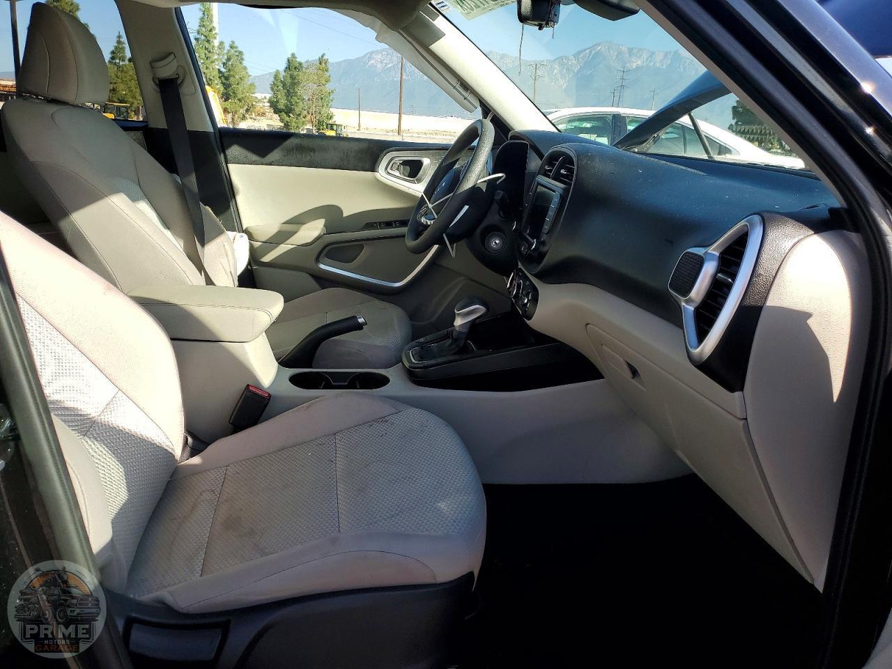 2023 KIA SOUL — фото 6