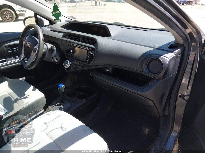 2015 TOYOTA PRIUS C ONE — фото 5