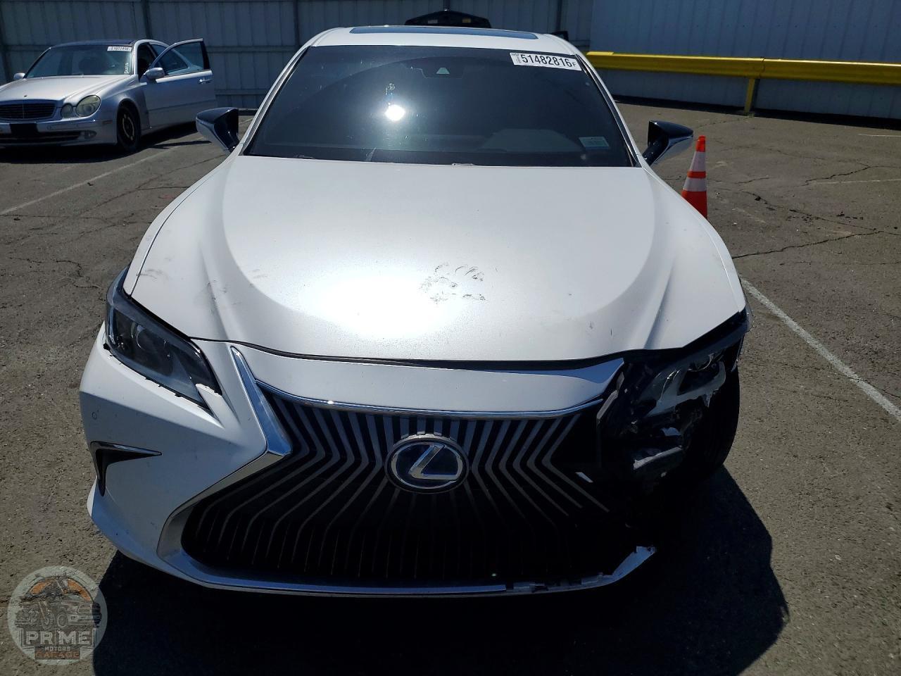 2021 LEXUS ES — фото 5