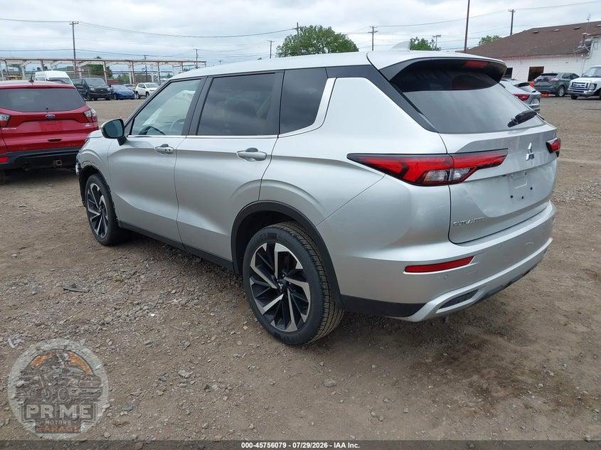 2024 MITSUBISHI OUTLANDER SE 2.5 2WD/SE BLACK EDITION S-AWC/SE BLACK EDITION W/PANO ROOF S-AWC — фото 3