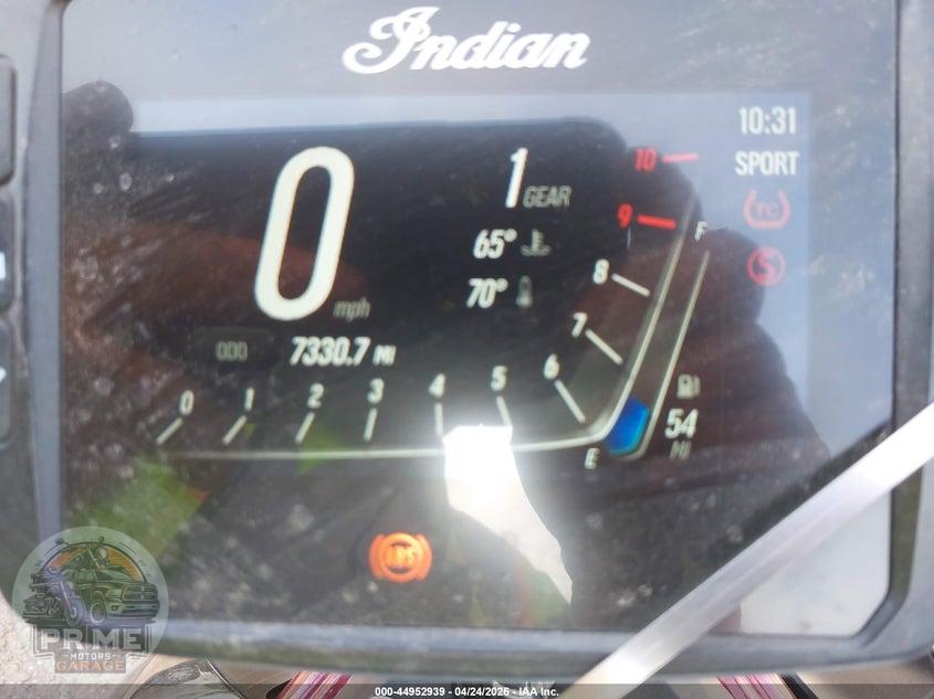 2022 INDIAN MOTORCYCLE CO. FTR R CARBON — фото 7