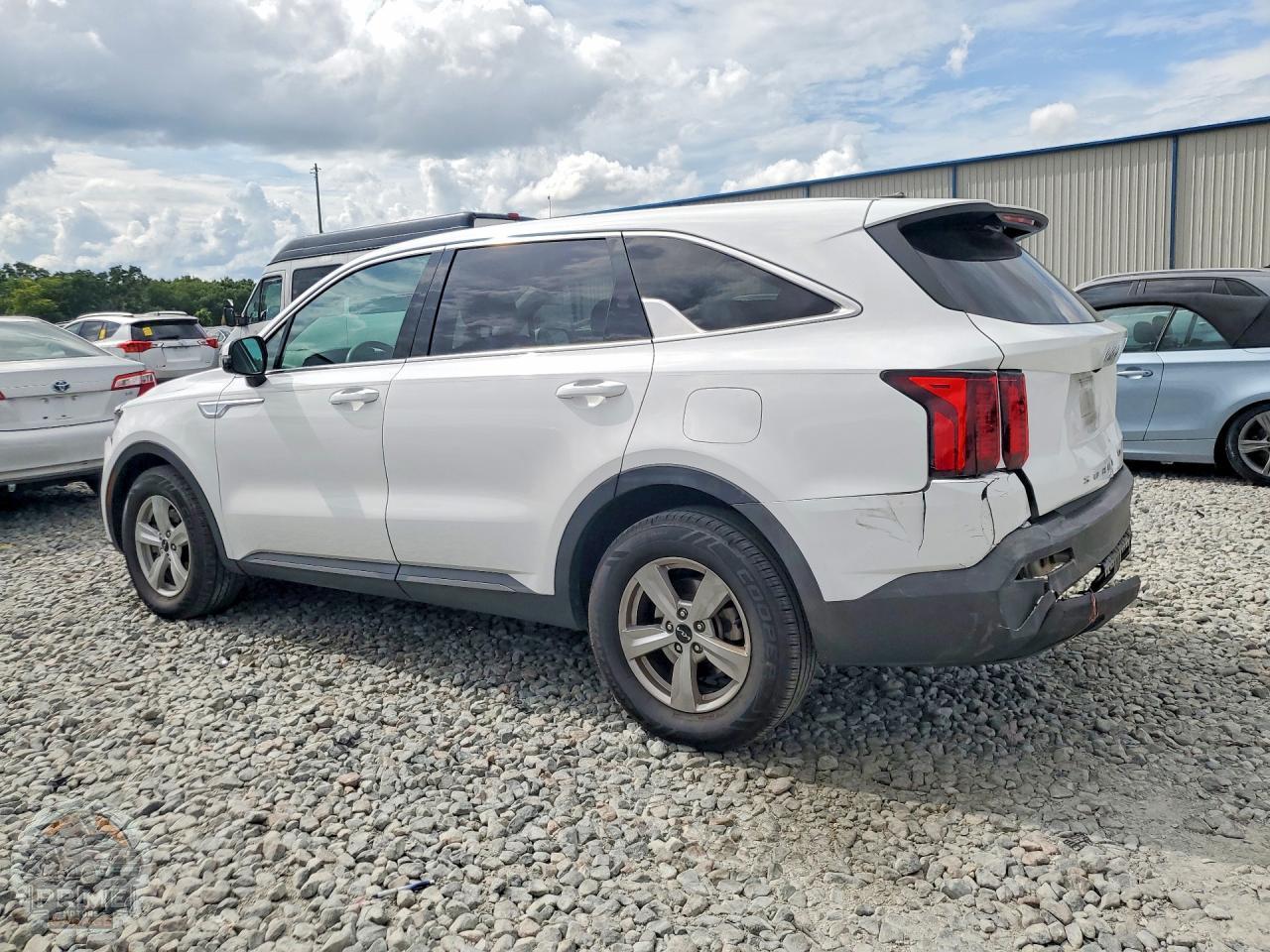 2022 KIA SORENTO — фото 2