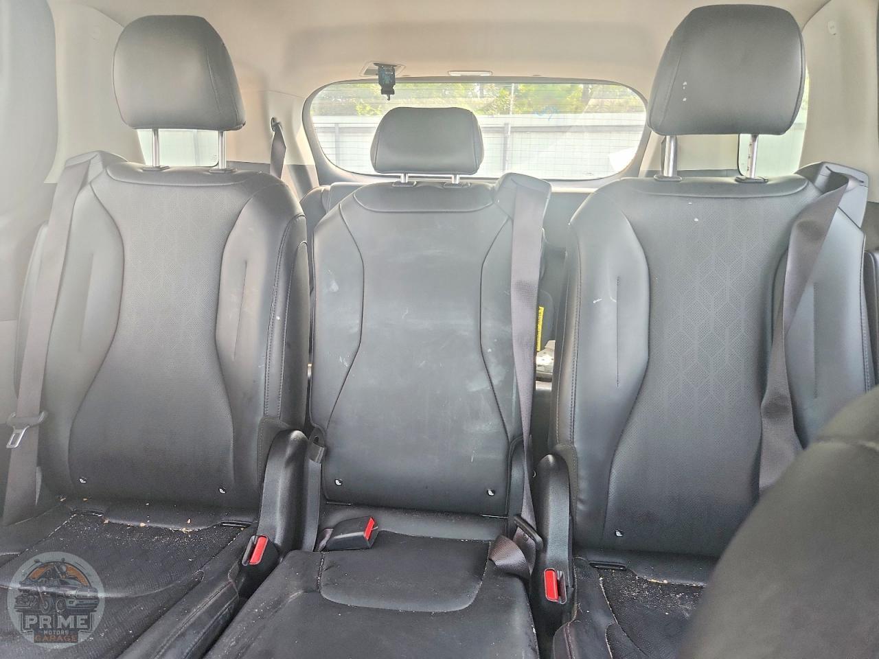 2025 KIA CARNIVAL — фото 10
