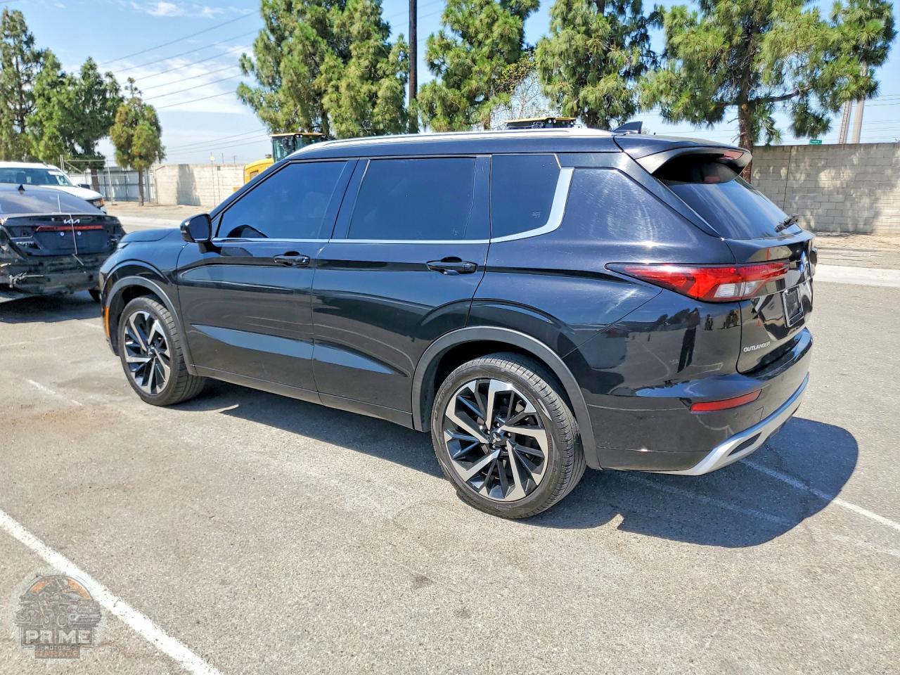 2022 MITSUBISHI OUTLANDER — фото 4